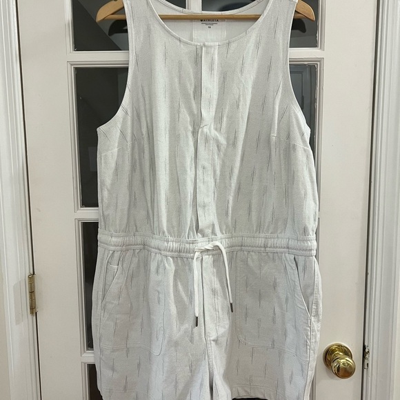 Athleta Grey Printed Farallon Romper Shorts Jumpsuit  - Size 1X - Picture 4 of 10